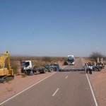 Le camion en travers de la route