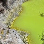 Le lac vert fluo de Wai-o-Tapu